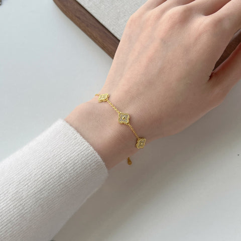 Crystal Clover Link Bracelet